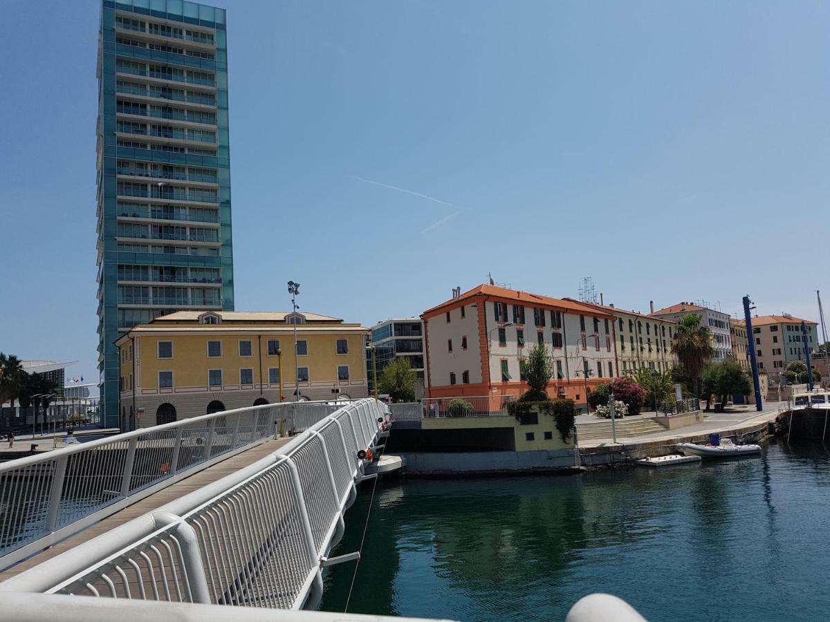 Appuntamento Al Porto Villa Savona Luaran gambar