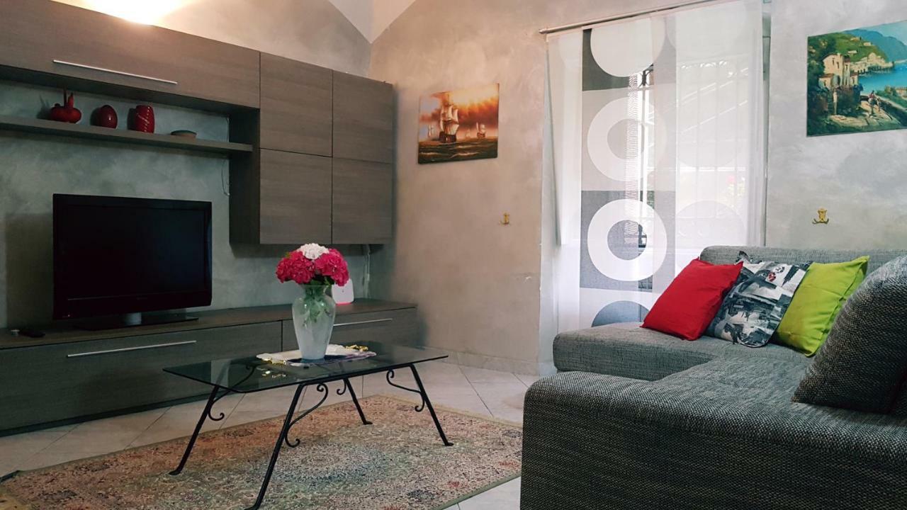 Appuntamento Al Porto Villa Savona Luaran gambar